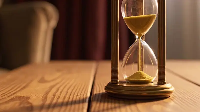 Standbild aus dem Video „Auswahl“